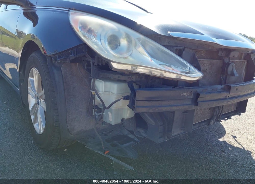 2013 HYUNDAI SONATA GLS VIN: 5NPEB4AC1DH526470