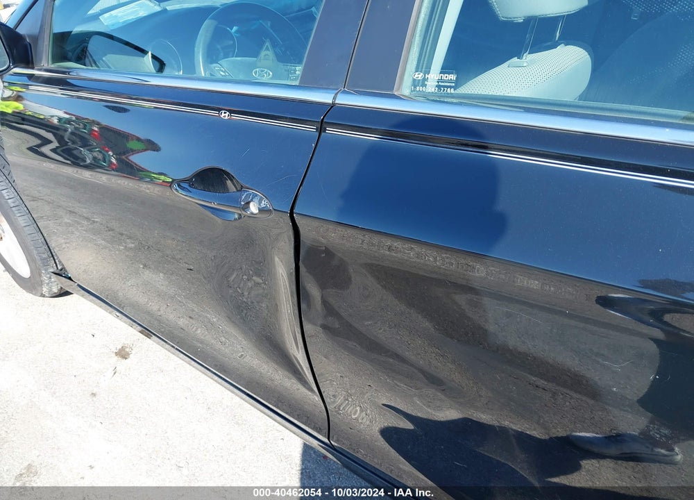 2013 HYUNDAI SONATA GLS VIN: 5NPEB4AC1DH526470