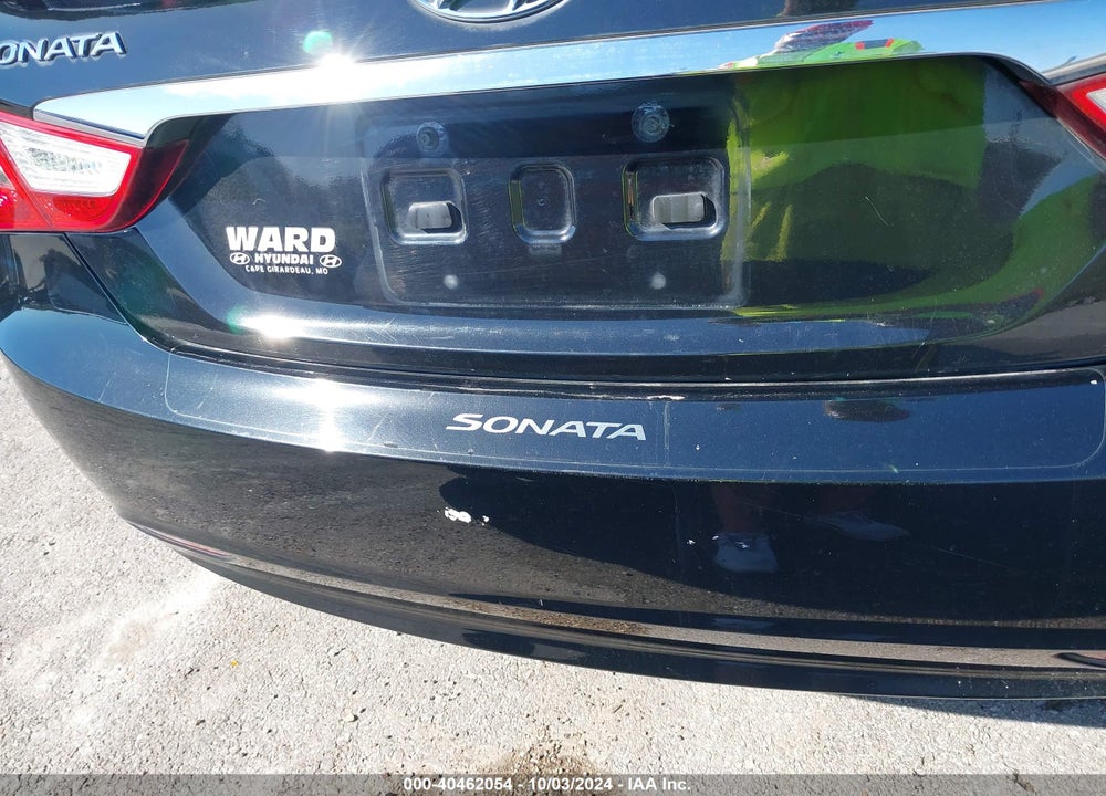 2013 HYUNDAI SONATA GLS VIN: 5NPEB4AC1DH526470