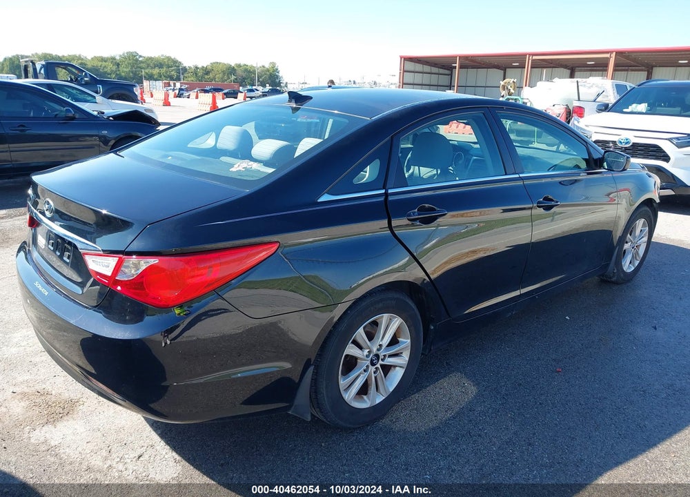 2013 HYUNDAI SONATA GLS VIN: 5NPEB4AC1DH526470
