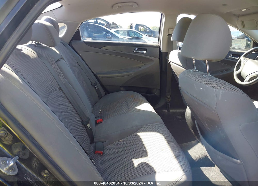 2013 HYUNDAI SONATA GLS VIN: 5NPEB4AC1DH526470