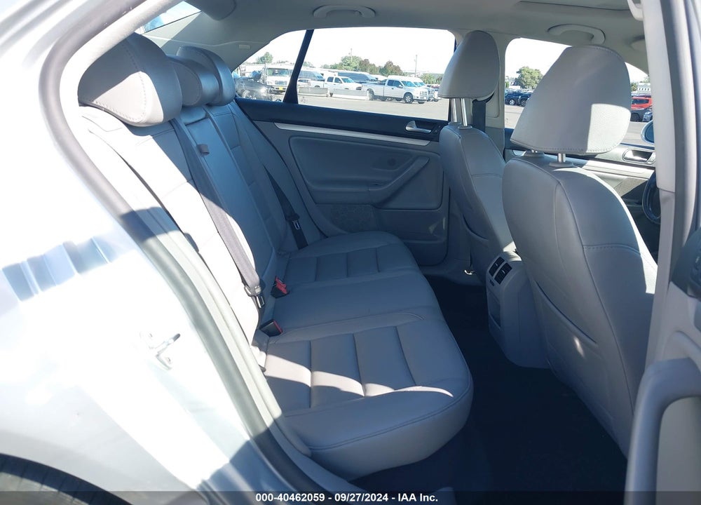 2009 VOLKSWAGEN JETTA SE/SEL VIN: 3VWRZ71K79M017682
