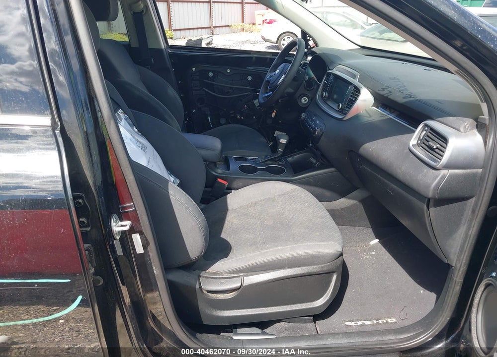2019 KIA SORENTO 2.4L L VIN: 5XYPG4A30KG518780