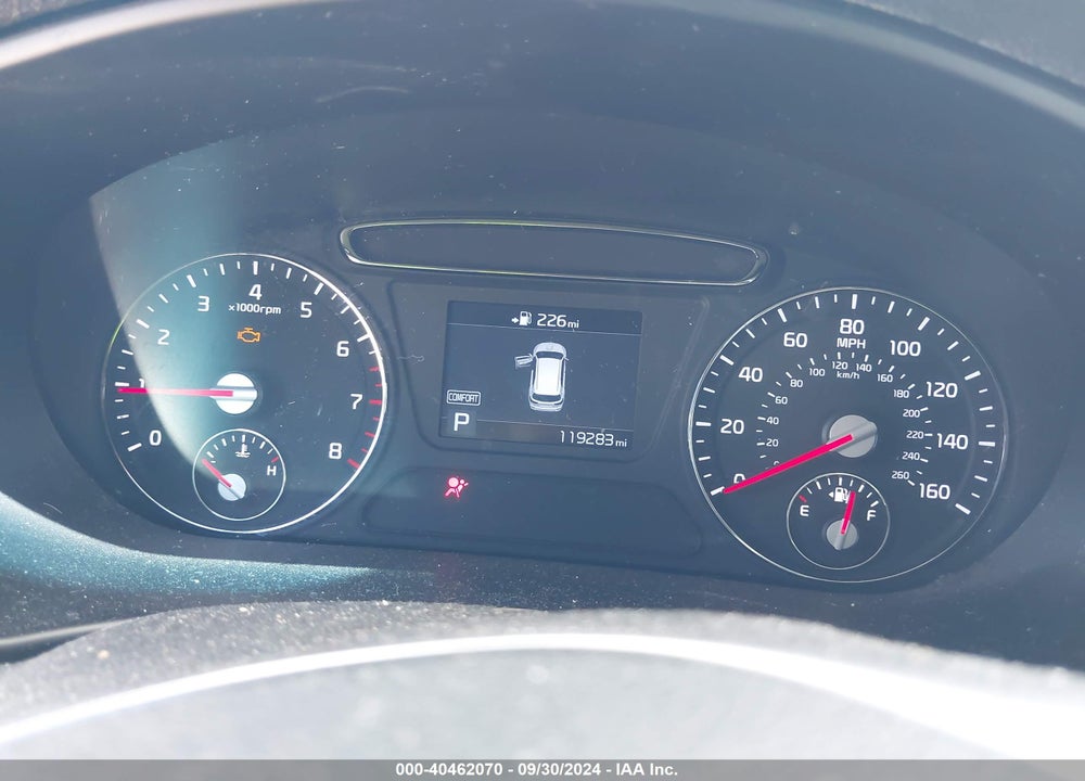 2019 KIA SORENTO 2.4L L VIN: 5XYPG4A30KG518780