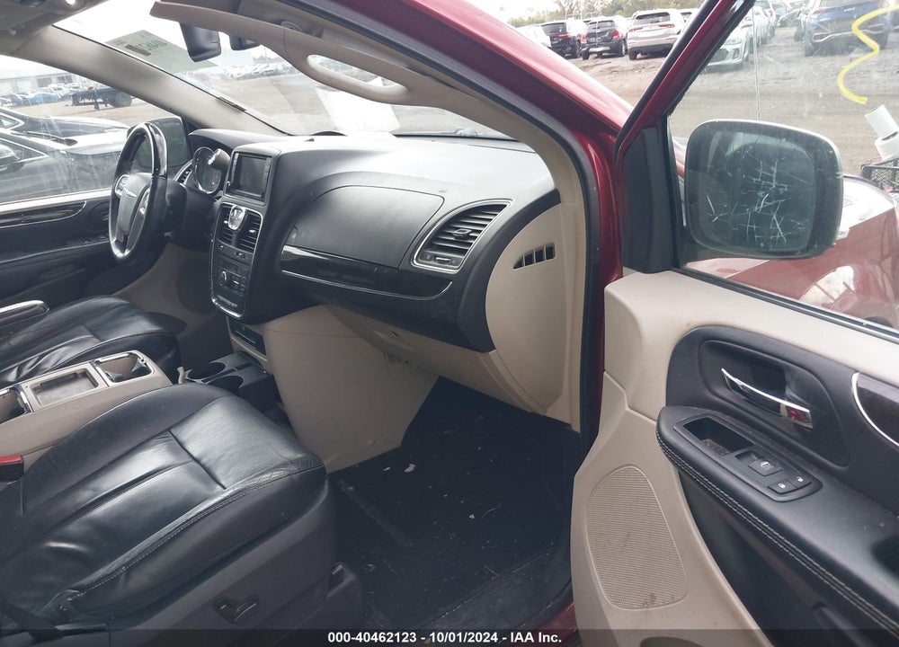 2015 CHRYSLER TOWN & COUNTRY LIMITED PLATINUM VIN: 2C4RC1GG9FR539755