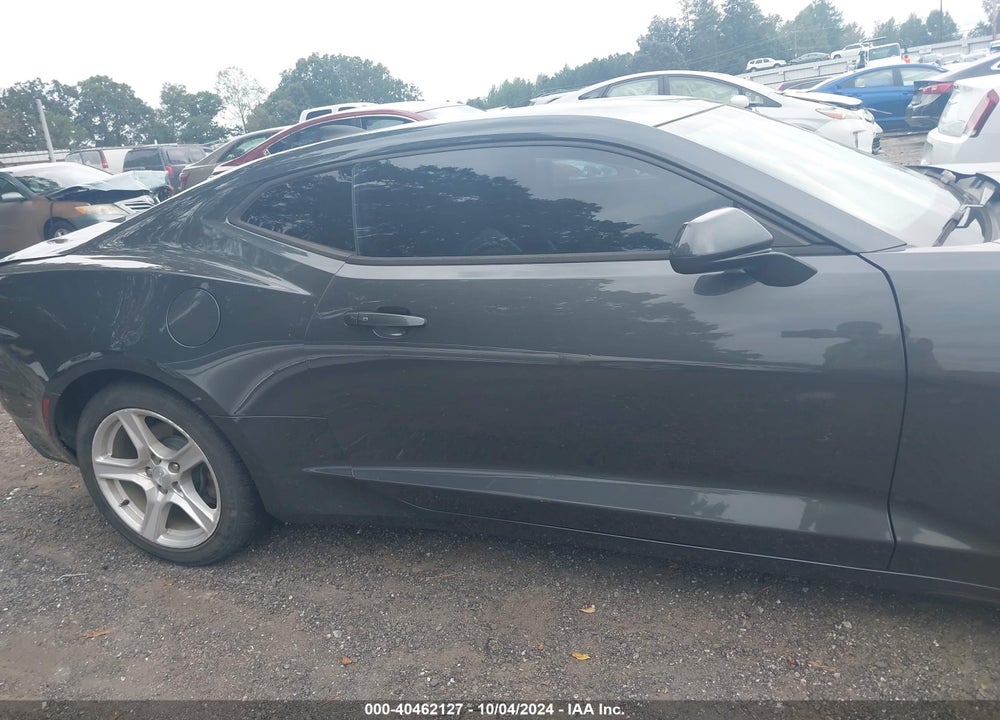 2017 CHEVROLET CAMARO 1LT VIN: 1G1FB1RX4H0146528
