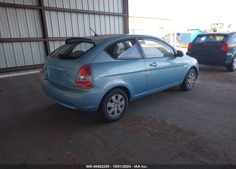 2010 HYUNDAI ACCENT GS VIN: KMHCM3AC2AU186027