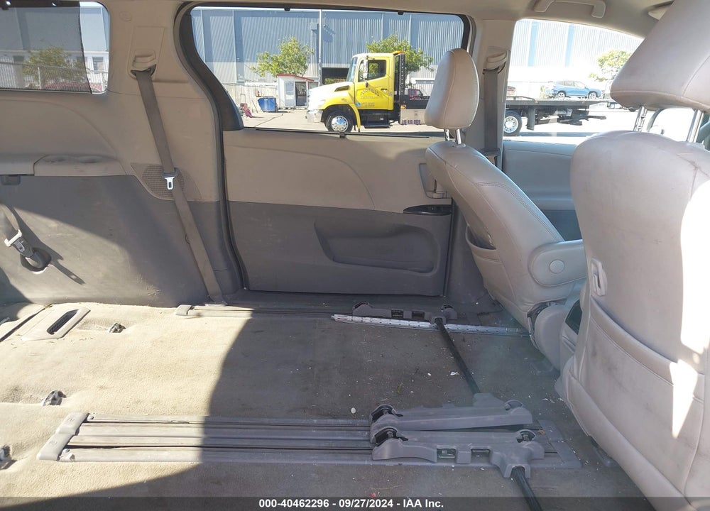 2012 TOYOTA SIENNA LE V6 8 PASSENGER VIN: 5TDKK3DC1CS277119