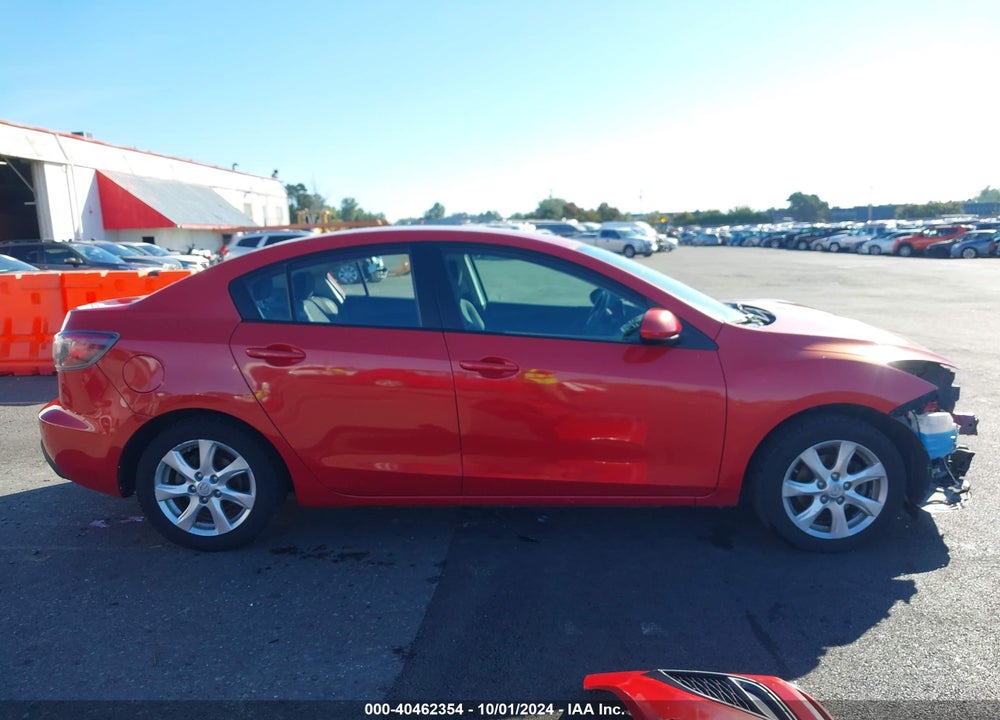 2011 MAZDA 3 I TOURING VIN: JM1BL1VGXB1481870