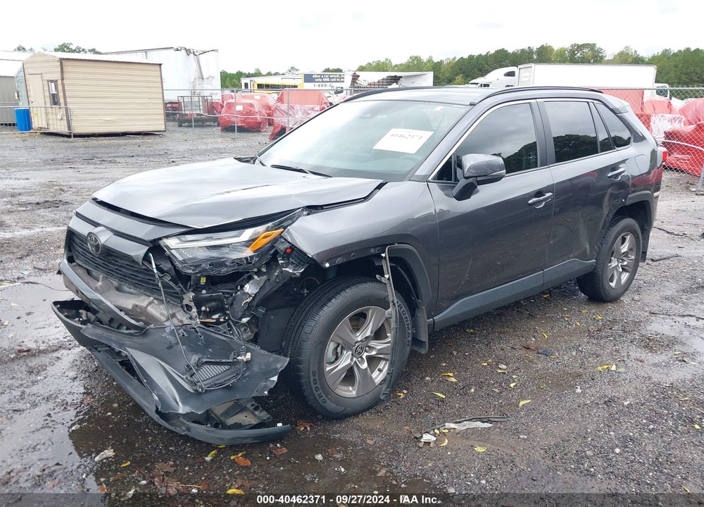 2024 TOYOTA RAV4 XLE VIN: 2T3W1RFV4RC255873