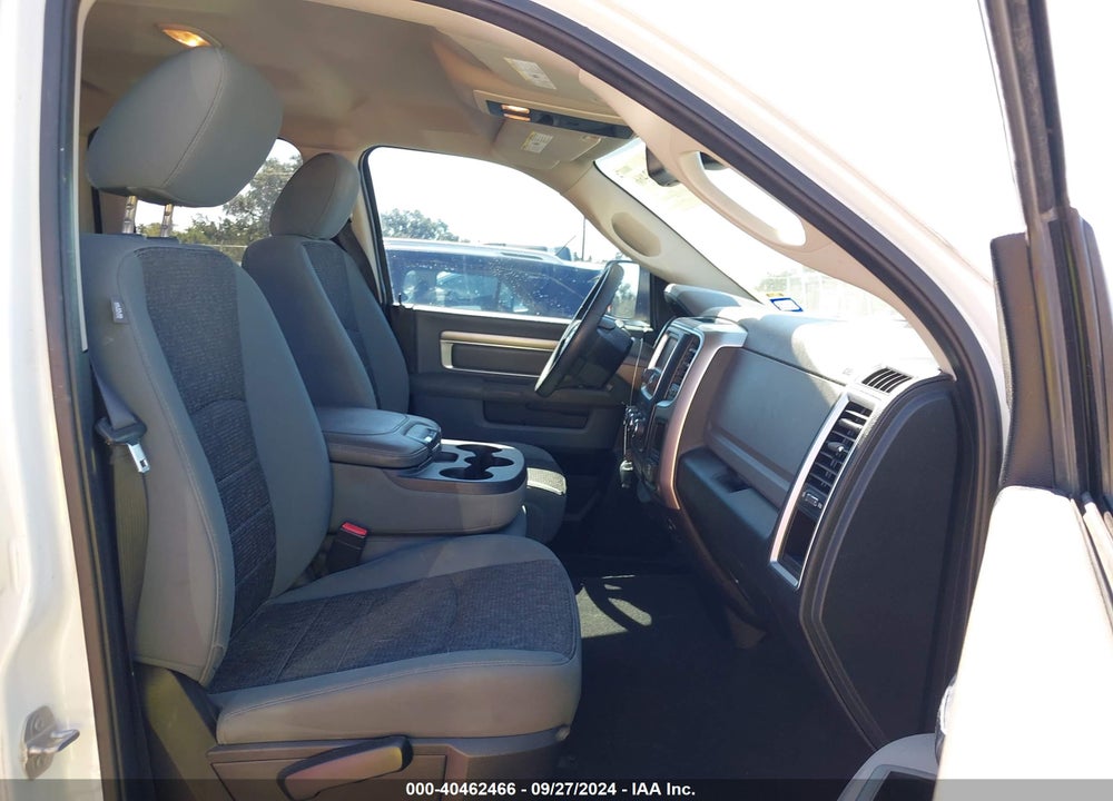 2016 RAM 1500 SLT VIN: 1C6RR6GT2GS125183