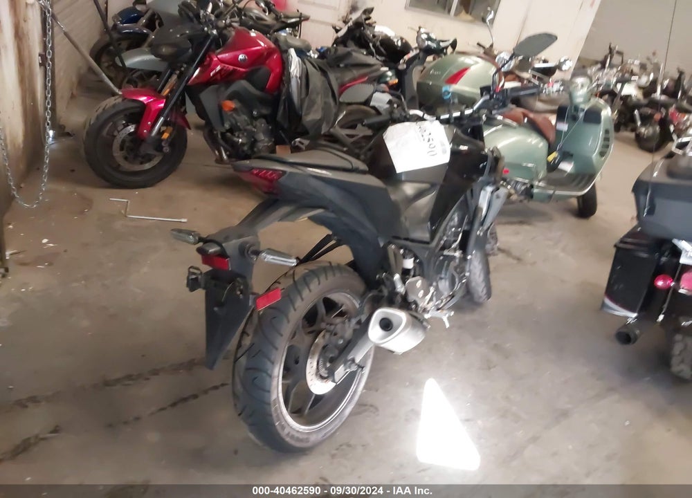 2020 YAMAHA MT-03 VIN: MH3RH20Y3LK002398