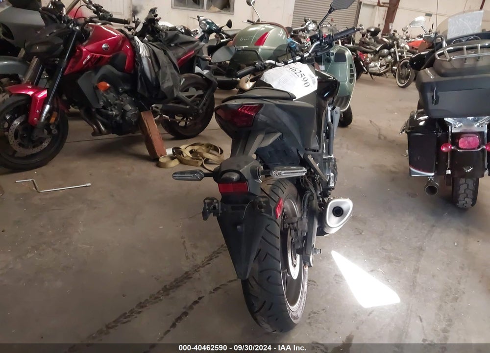 2020 YAMAHA MT-03 VIN: MH3RH20Y3LK002398
