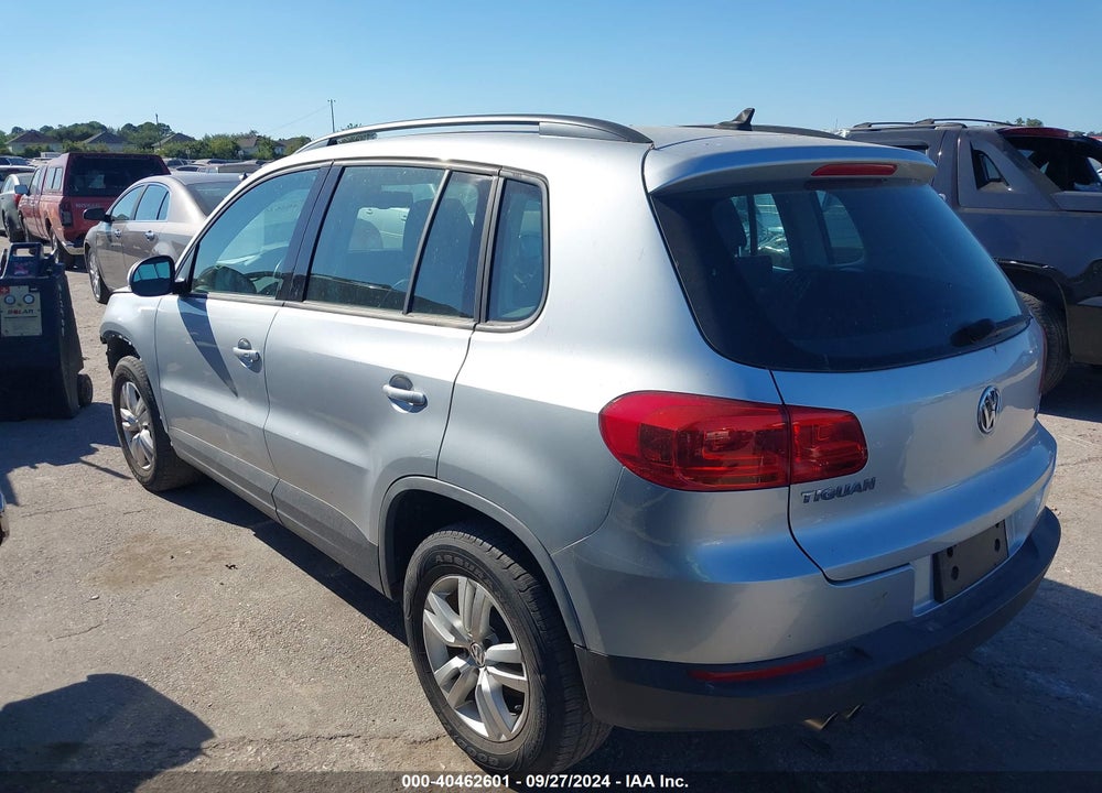 2017 VOLKSWAGEN TIGUAN 2.0T/2.0T S VIN: WVGBV7AX7HK024094