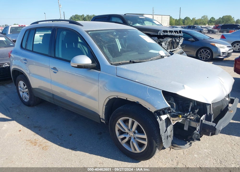 2017 VOLKSWAGEN TIGUAN 2.0T/2.0T S VIN: WVGBV7AX7HK024094