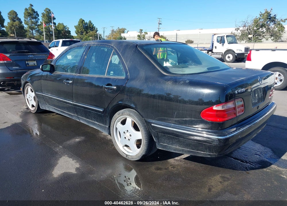 2001 MERCEDES-BENZ E 430 VIN: WDBJF70J81X054836