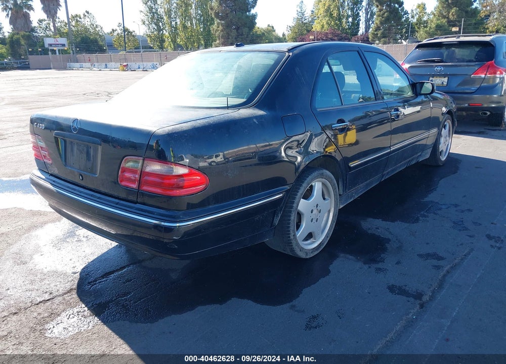 2001 MERCEDES-BENZ E 430 VIN: WDBJF70J81X054836