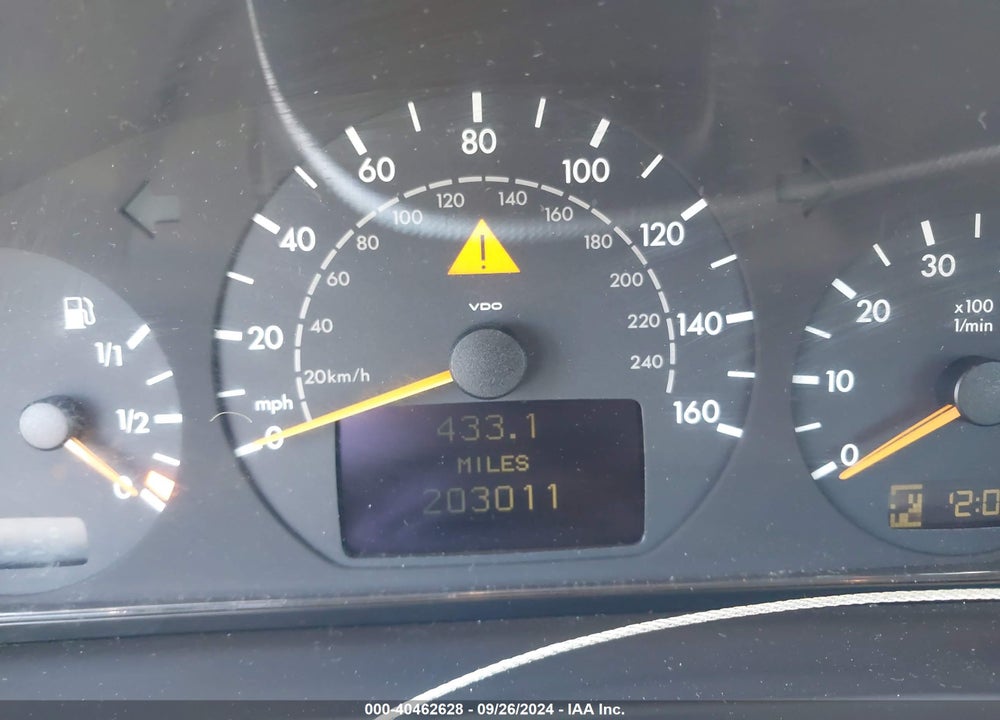 2001 MERCEDES-BENZ E 430 VIN: WDBJF70J81X054836