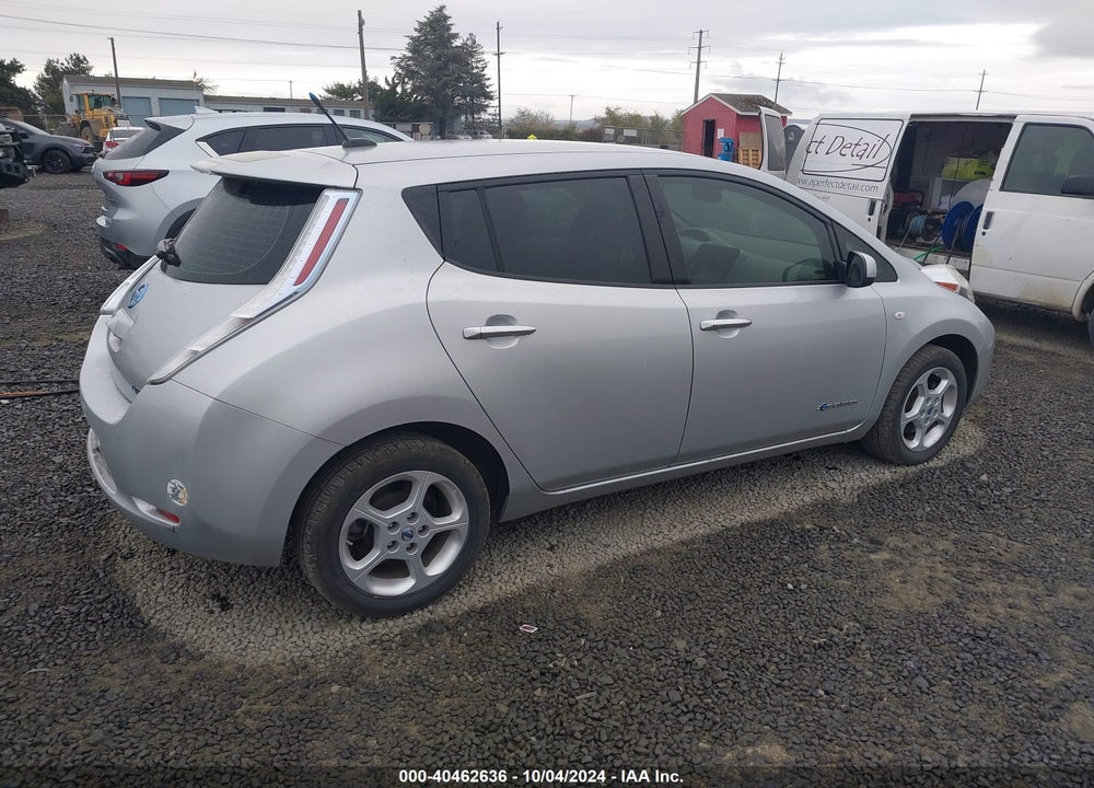 2012 NISSAN LEAF SL VIN: JN1AZ0CP0CT016143