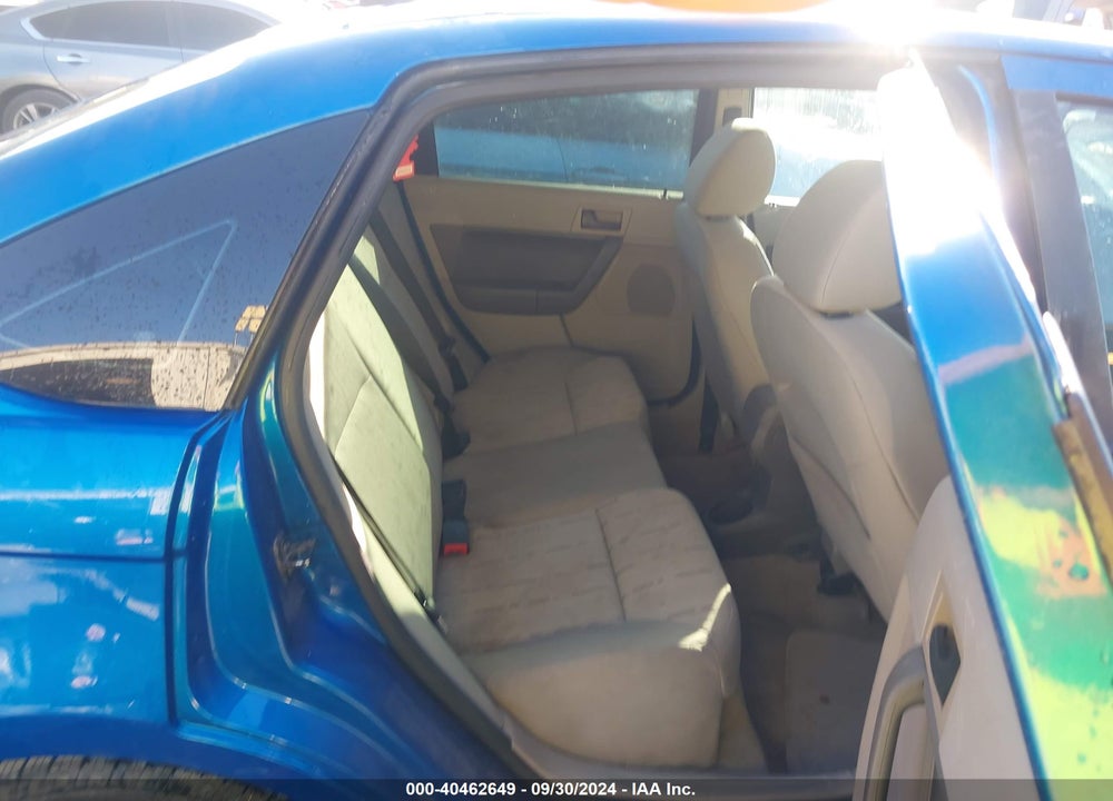 2011 FORD FOCUS SE VIN: 1FAHP3FN7BW184040