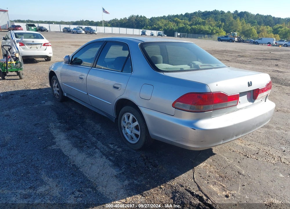 2002 HONDA ACCORD 2.3 SE VIN: 1HGCG56732A171611