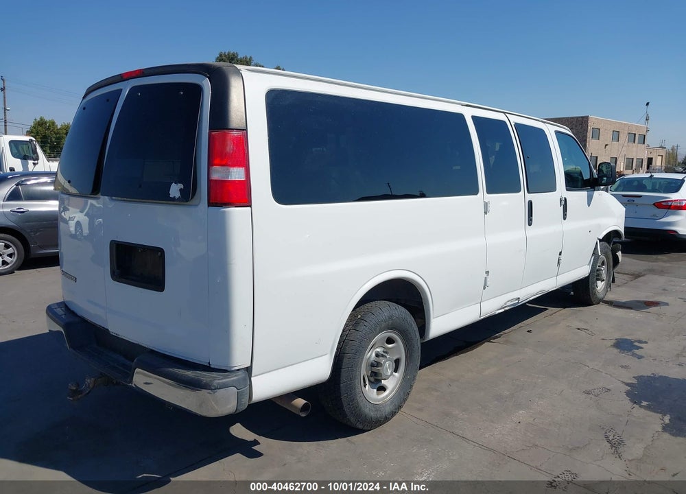 2017 CHEVROLET EXPRESS 3500 LT VIN: 1GAZGPFF5H1239422