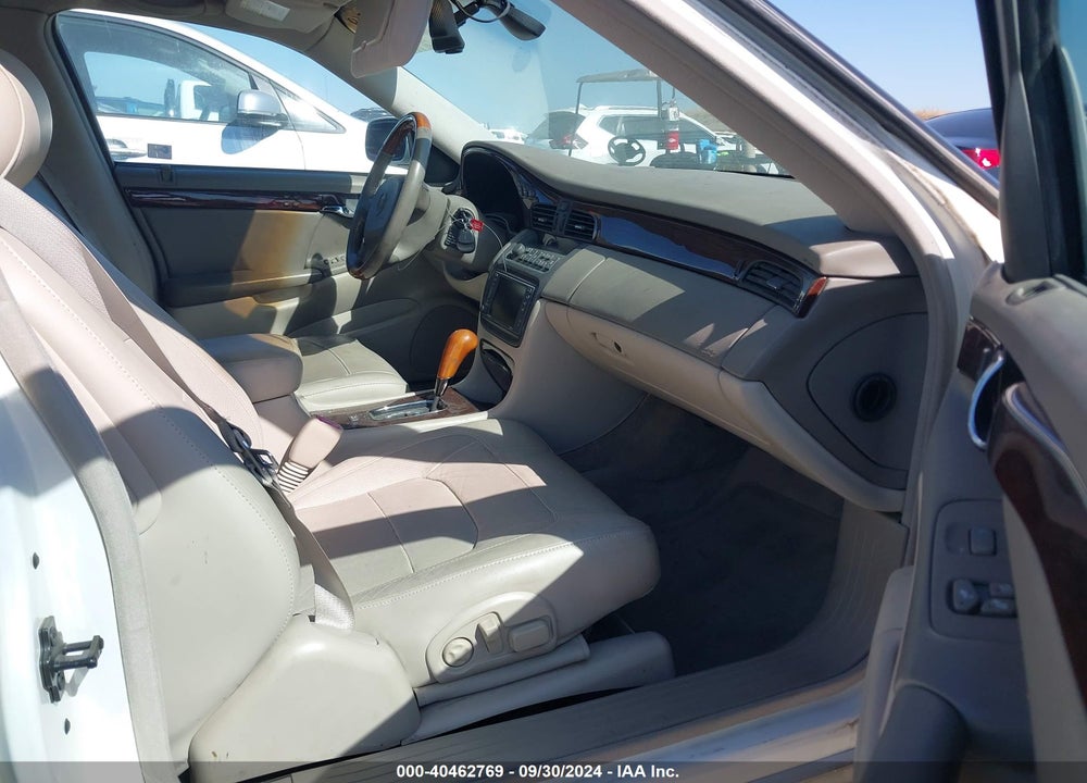 2004 CADILLAC DEVILLE DTS VIN: 1G6KF57904U152404