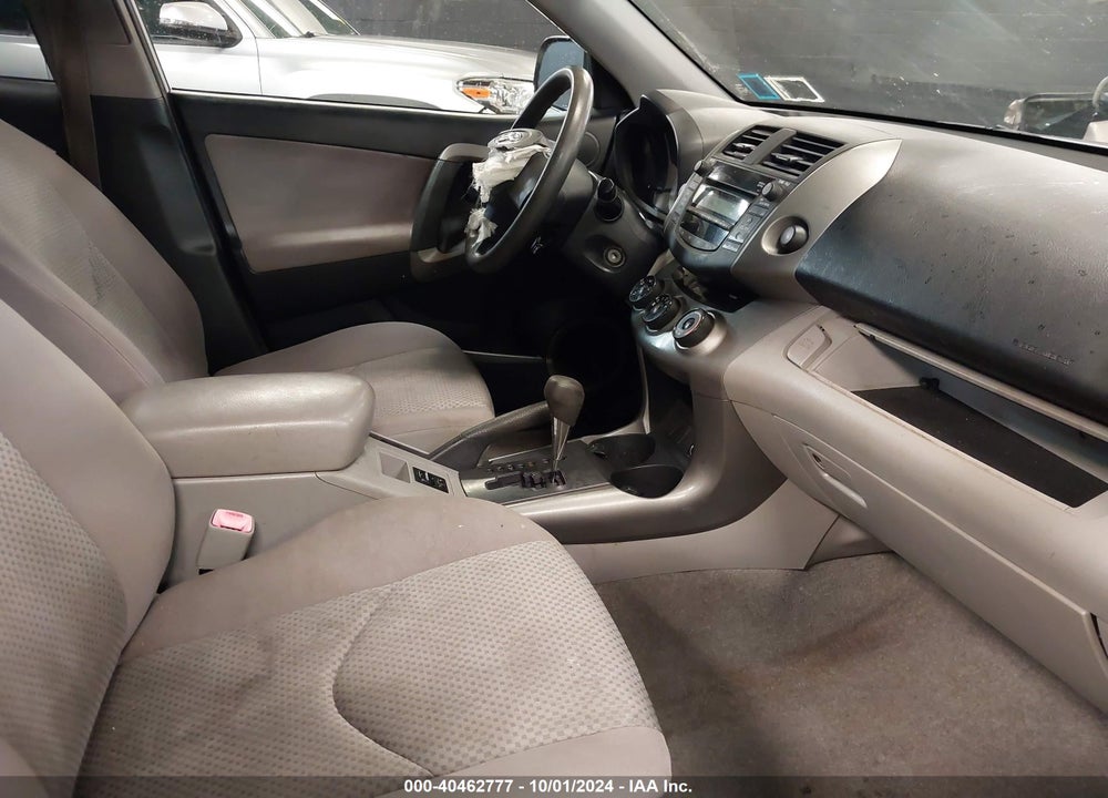 2008 TOYOTA RAV4 VIN: JTMBD33V686064767