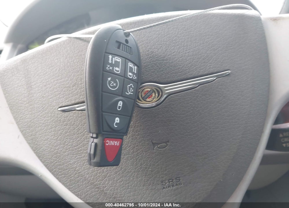 2008 CHRYSLER TOWN & COUNTRY TOURING VIN: 2A8HR54P68R665945