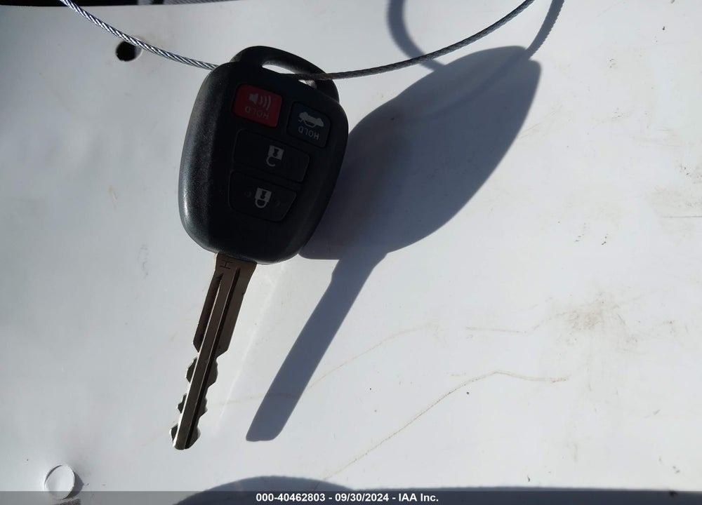 2014 TOYOTA COROLLA S PLUS VIN: 2T1BURHE9EC210675