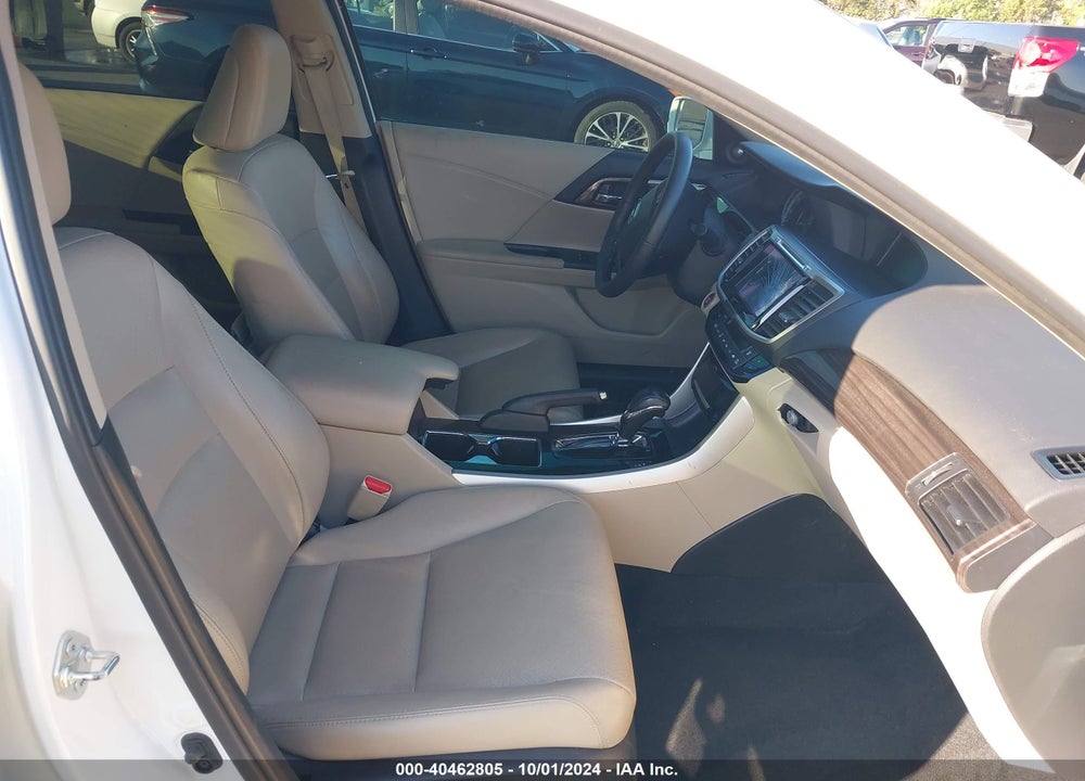 2016 HONDA ACCORD EX-L V-6 VIN: 1HGCR3F04GA000620