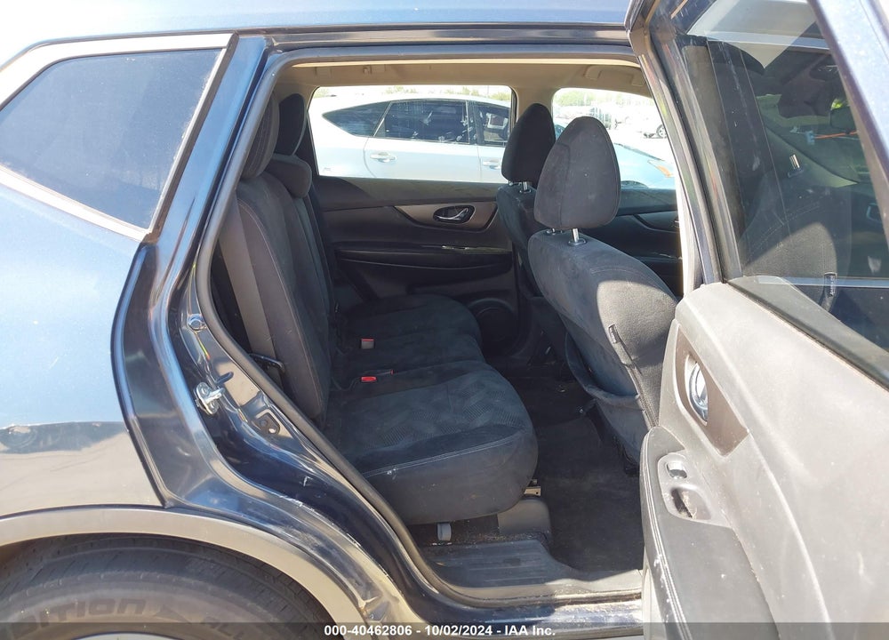 2015 NISSAN ROGUE S VIN: 5N1AT2ML5FC828656