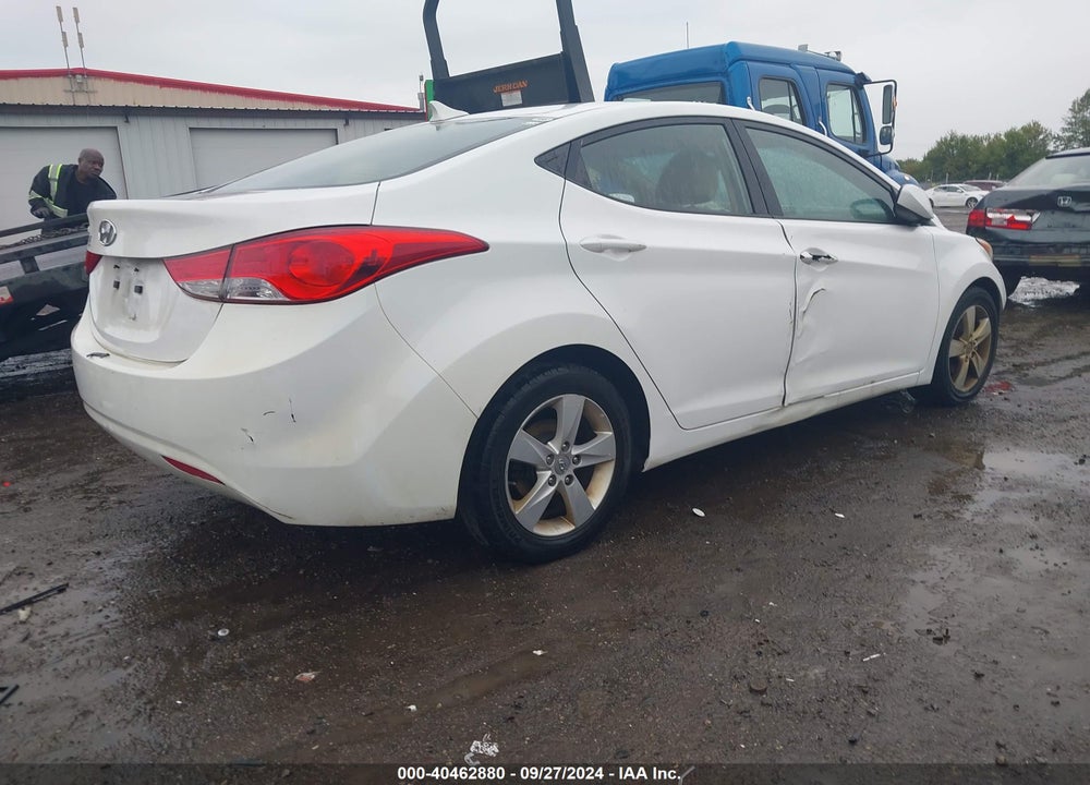 2013 HYUNDAI ELANTRA GLS VIN: 5NPDH4AE1DH374329