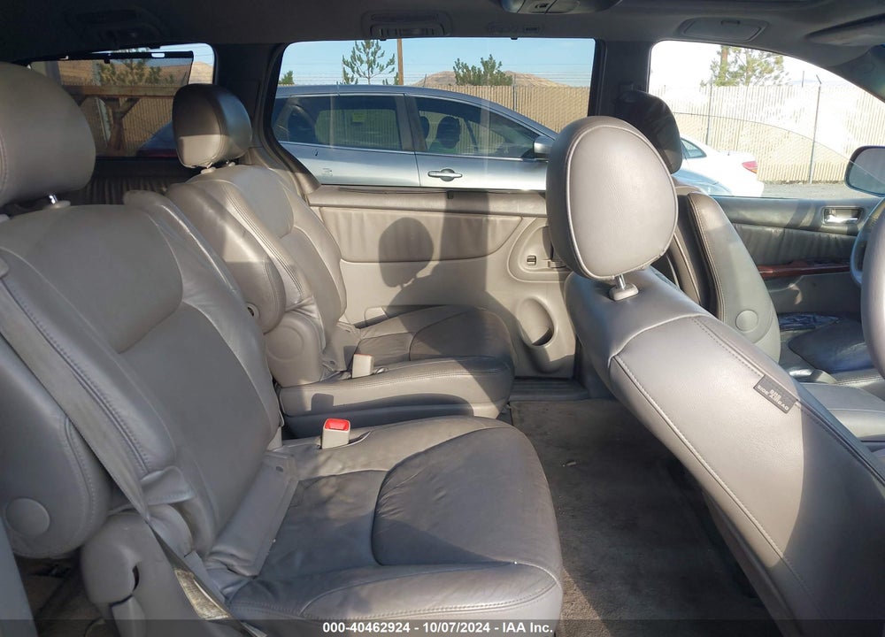 2005 TOYOTA SIENNA XLE VIN: 5TDZA22C05S263634