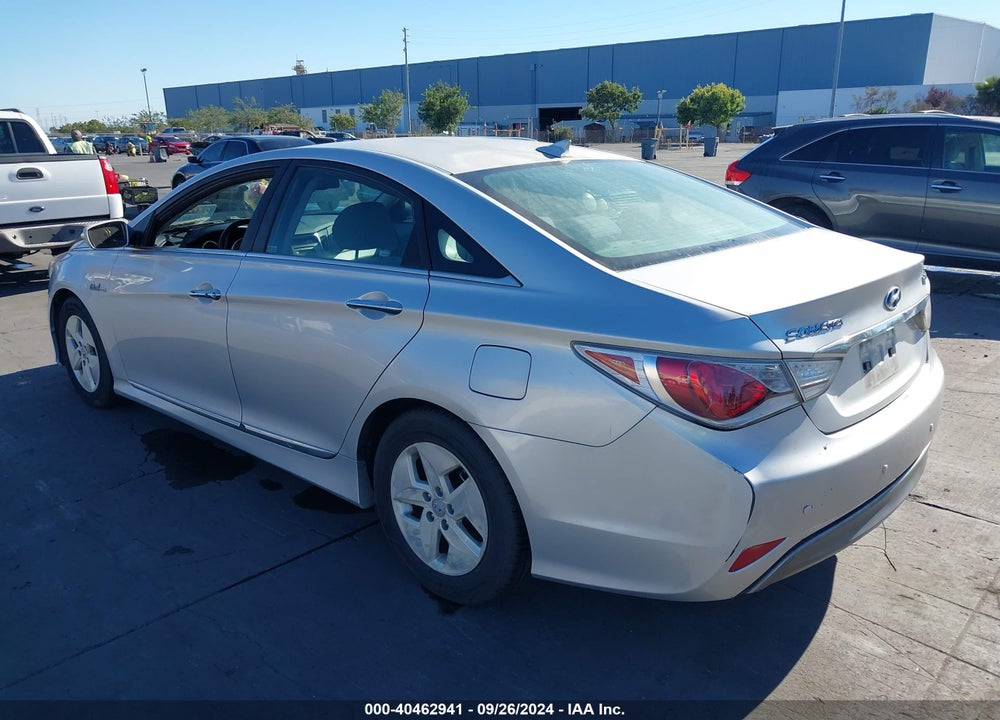2012 HYUNDAI SONATA HYBRID VIN: KMHEC4A43CA024521