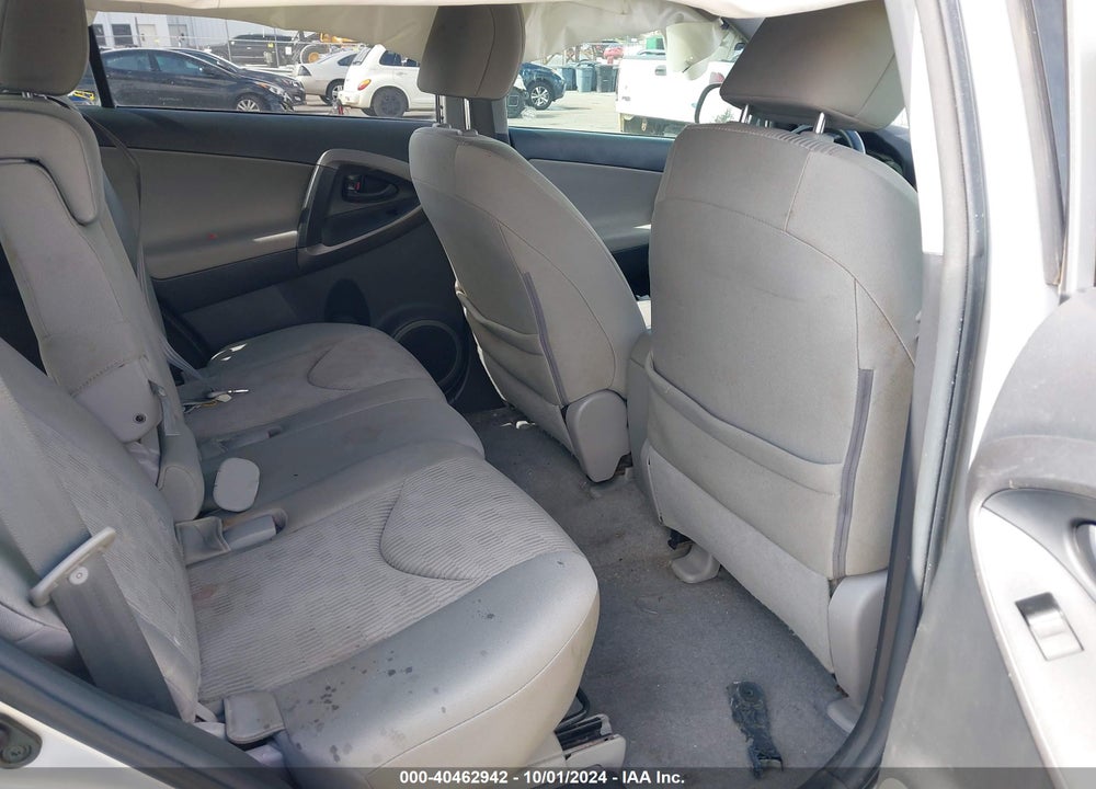 2012 TOYOTA RAV4 VIN: 2T3KF4DV7CW134282