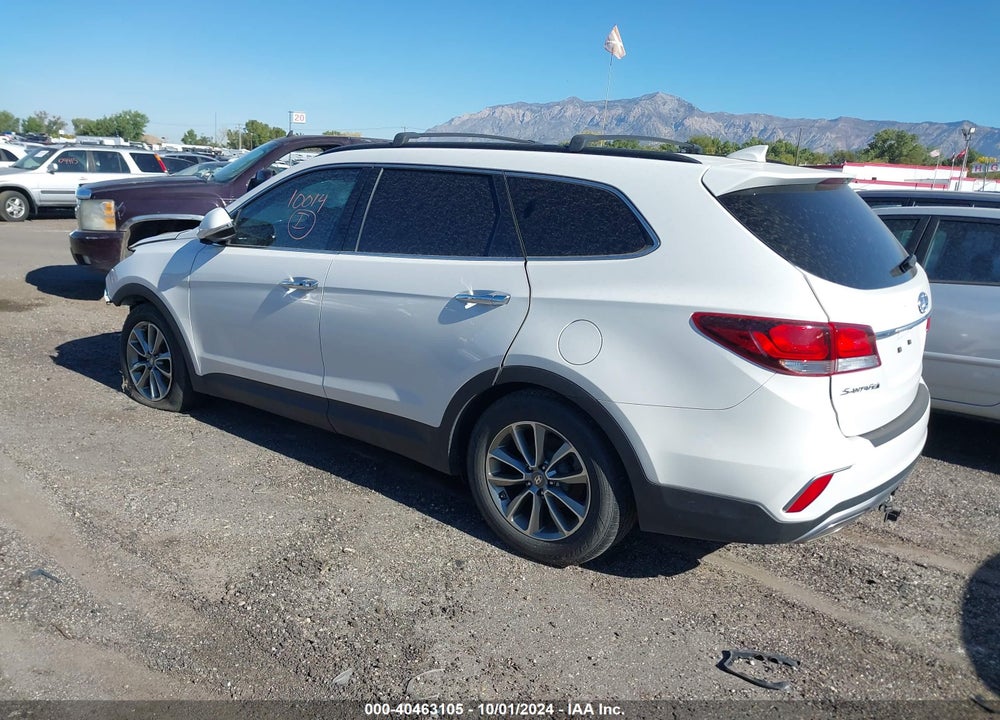 2017 HYUNDAI SANTA FE SE VIN: KM8SNDHF7HU253293