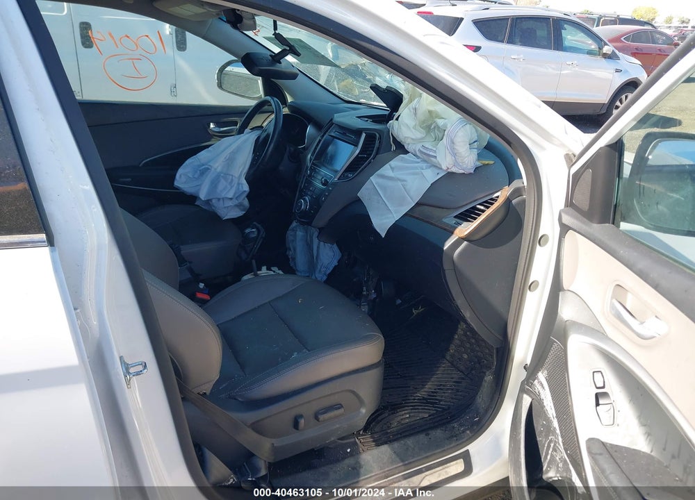 2017 HYUNDAI SANTA FE SE VIN: KM8SNDHF7HU253293