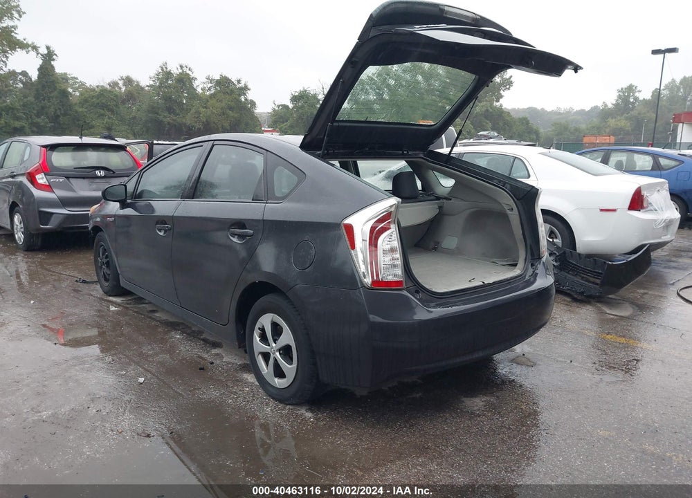 2013 TOYOTA PRIUS TWO VIN: JTDKN3DU3D1640714
