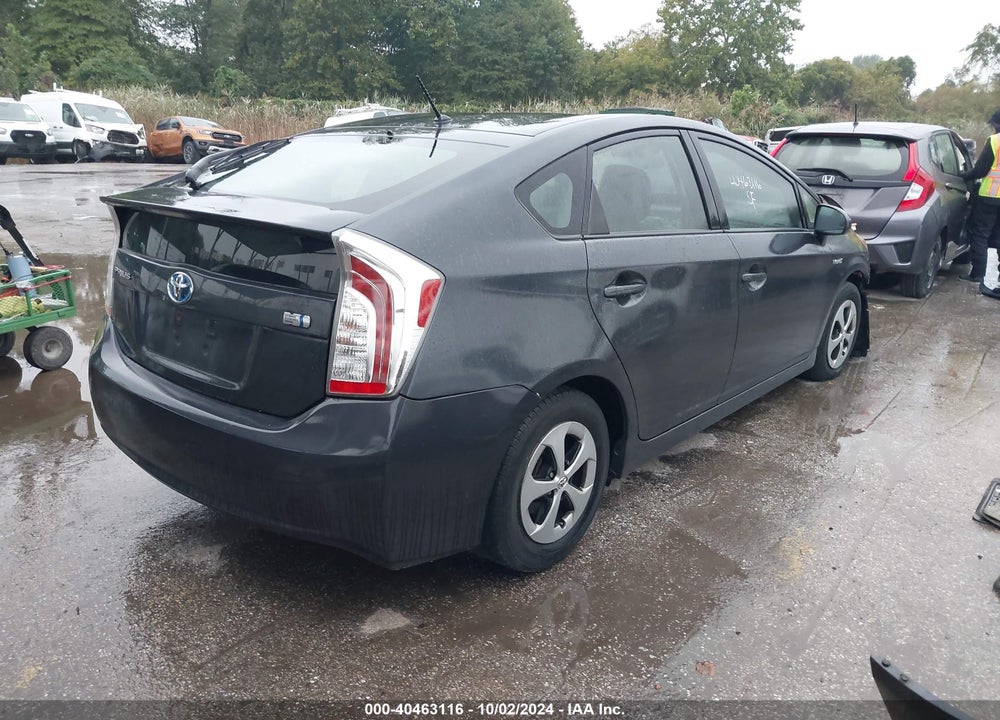 2013 TOYOTA PRIUS TWO VIN: JTDKN3DU3D1640714