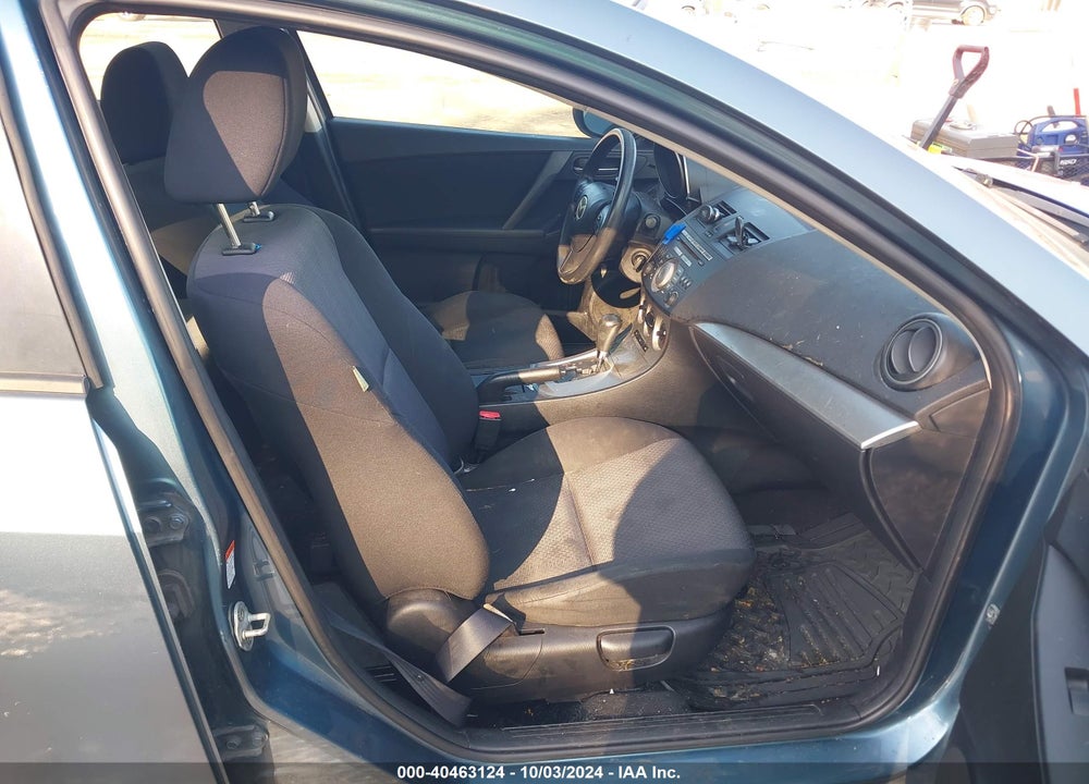 2010 MAZDA 3 I TOURING VIN: JM1BL1SG2A1129661