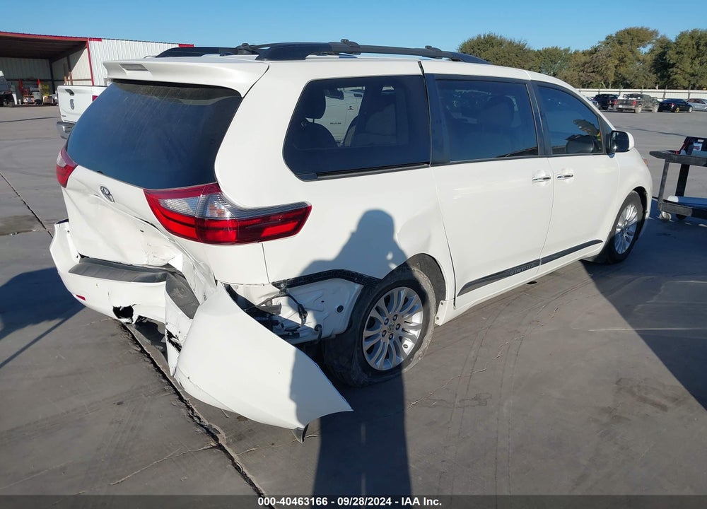 2015 TOYOTA SIENNA XLE LIMITED VIN: 5TDYK3DC7FS652915