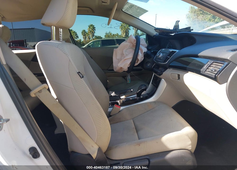 2017 HONDA ACCORD LX VIN: 1HGCR2F37HA233008