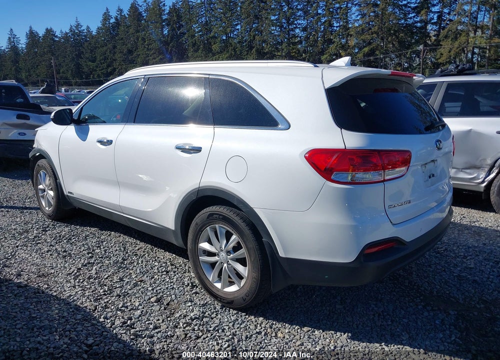2016 KIA SORENTO 2.4L LX VIN: 5XYPGDA33GG165801