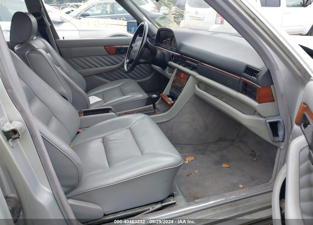 1991 MERCEDES-BENZ 300 SE VIN: WDBCA24E4MA582551
