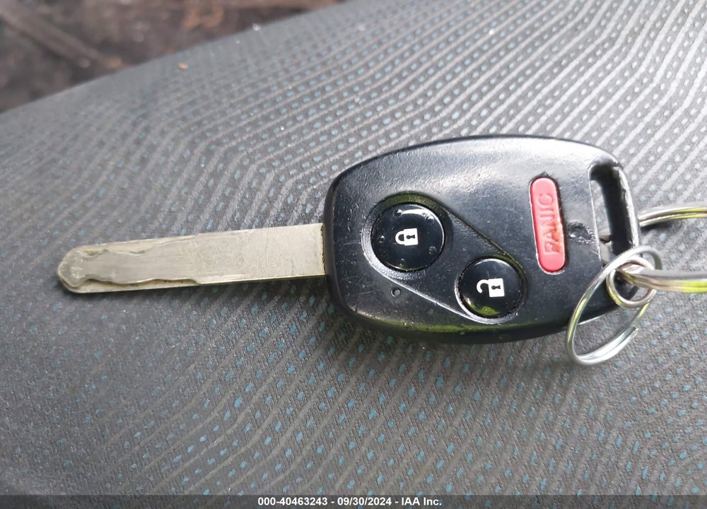 2009 HONDA FIT VIN: JHMGE874X9S069978