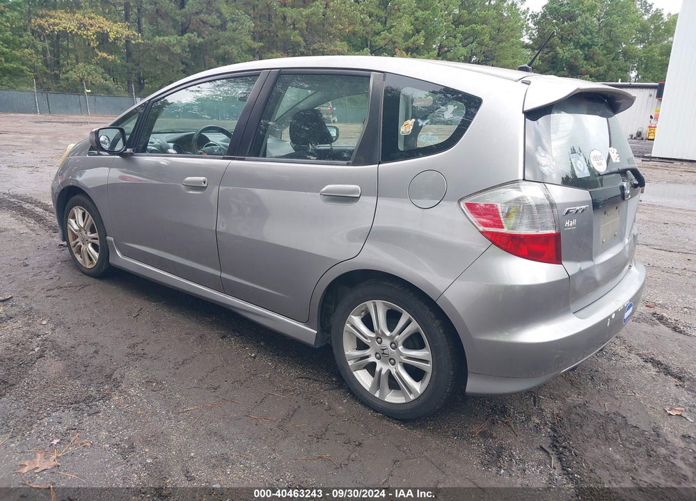 2009 HONDA FIT VIN: JHMGE874X9S069978