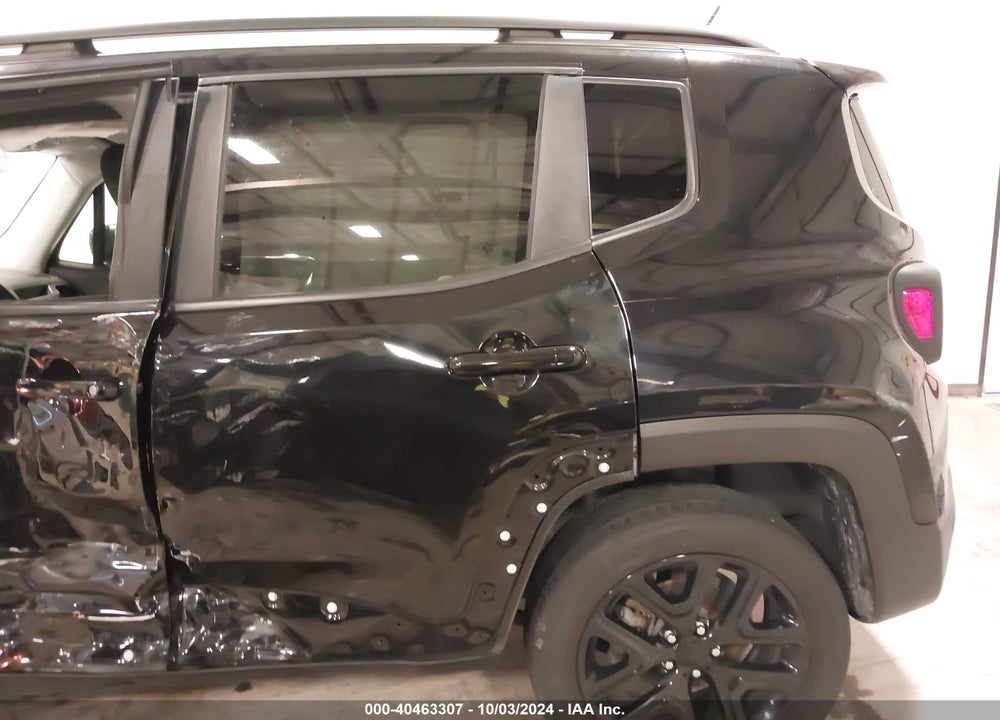 2017 JEEP RENEGADE ALTITUDE FWD VIN: ZACCJABBXHPF18685