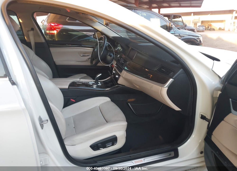2016 BMW 528I VIN: WBA5A5C59GG353360