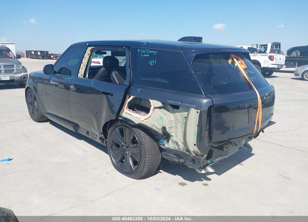 2023 LAND ROVER RANGE ROVER P530 SE VIN: SALKPBE78PA052060